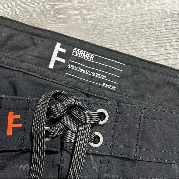 NWT Former Merchandise Men Radio Wave Swim Trunk Shorts Black Size 38 - Picture 7 of 11